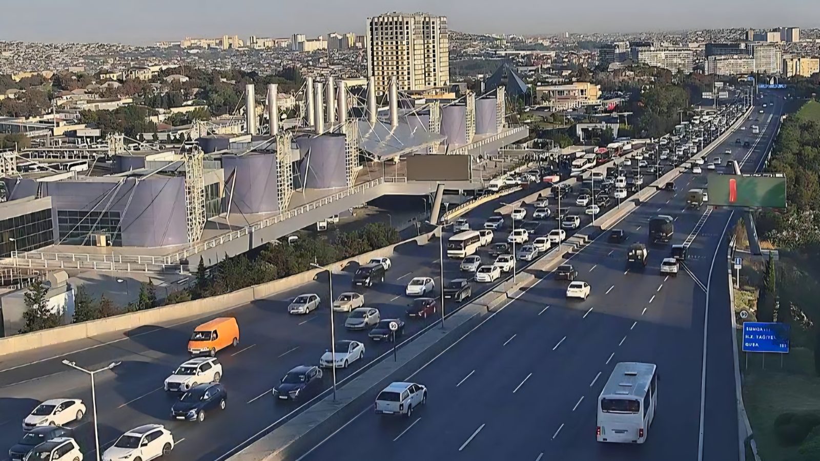 Bakıda hazırda sıxlıq müşahidə olunan yollar