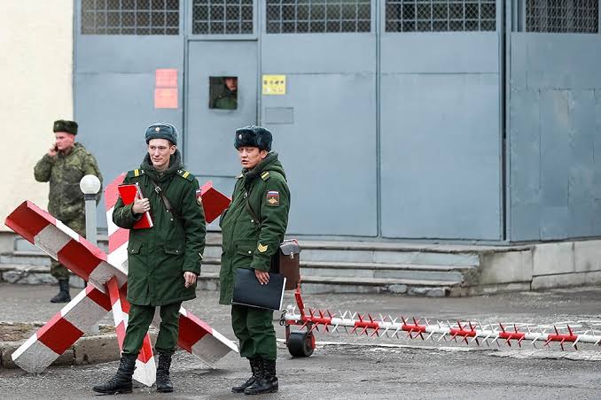 Moskova Gümrü'deki üssünün geleceğinden bahsetti