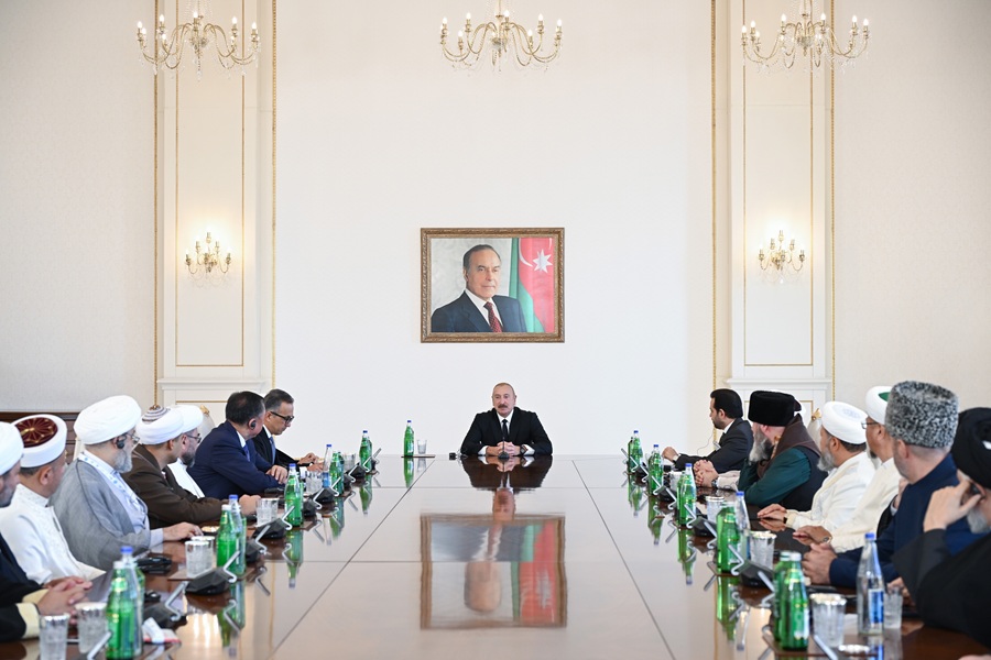 Prezident beynəlxalq konfransların iştirakçılarını qəbul edib