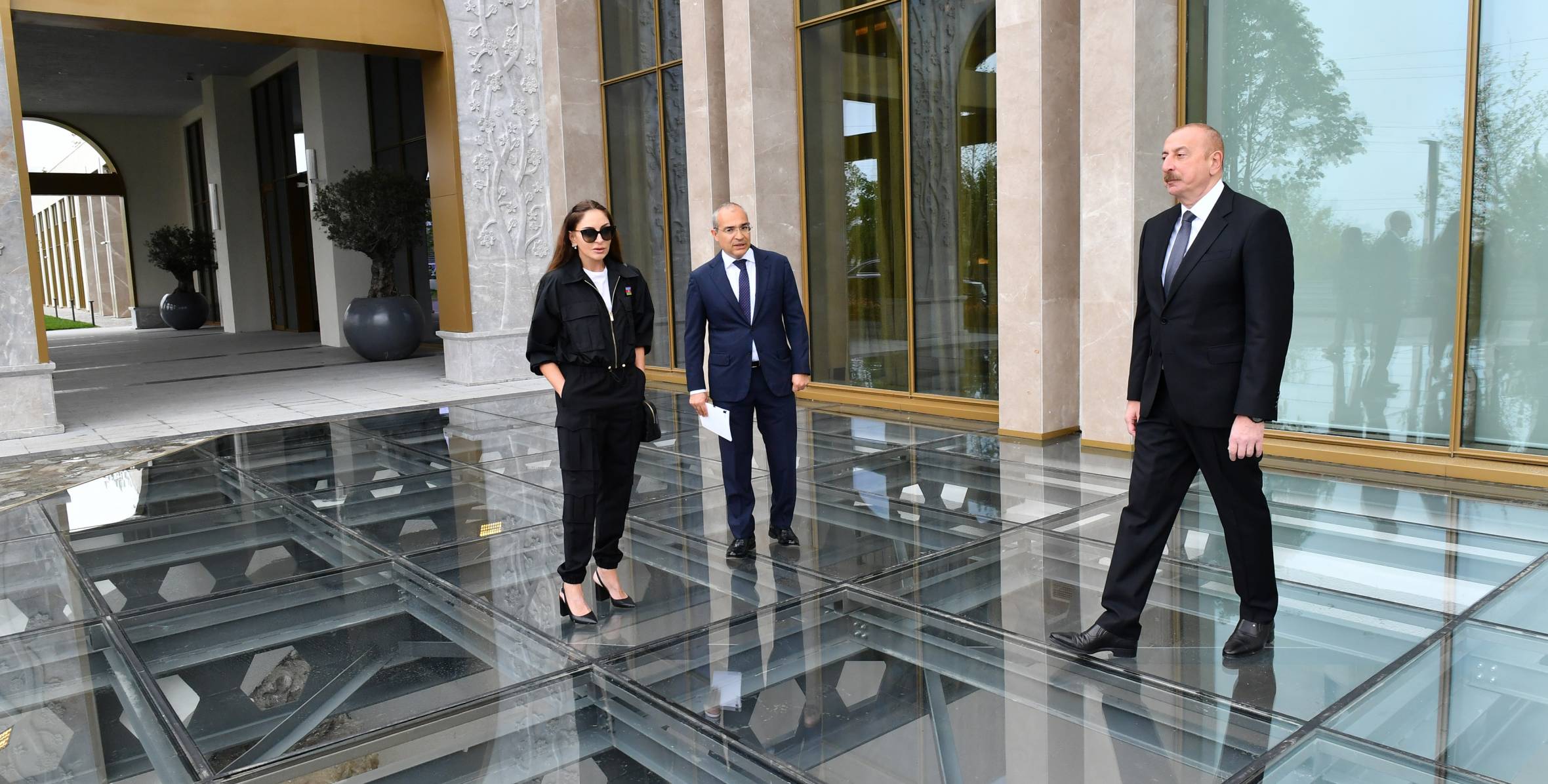İlham Əliyev və Mehriban Əliyeva Şamaxıda hotel açılışında iştirak ediblər