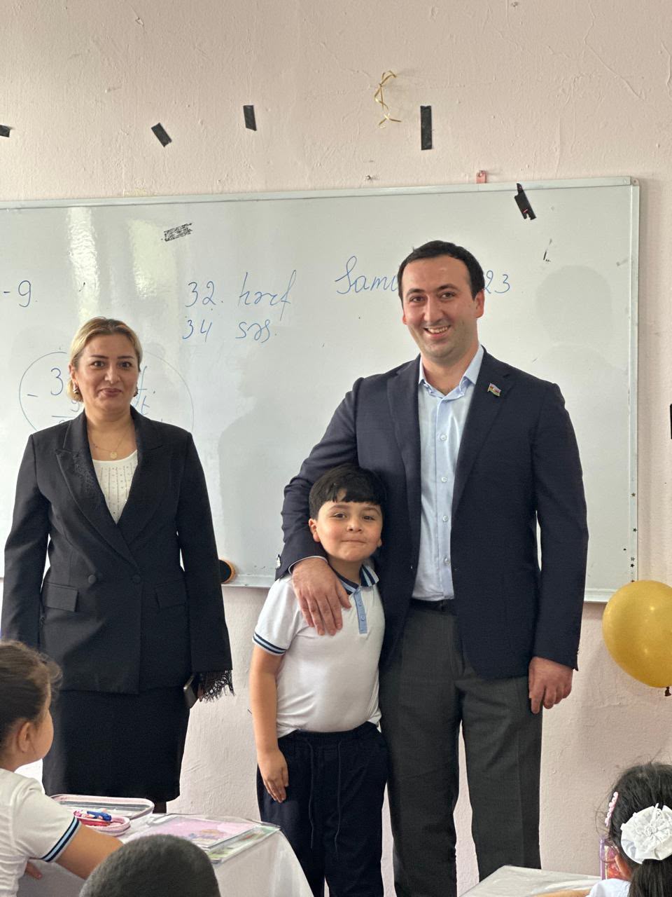 Deputat&nbsp;Mahir Süleymanlı Şabranda birinci sinif şagirdləri ilə görüşüb