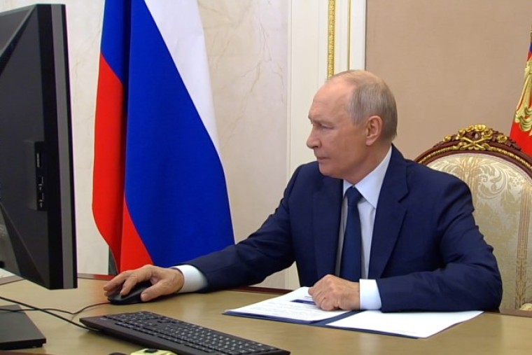 Путин проголосовал на выборах онлайн – Опасался провокаций