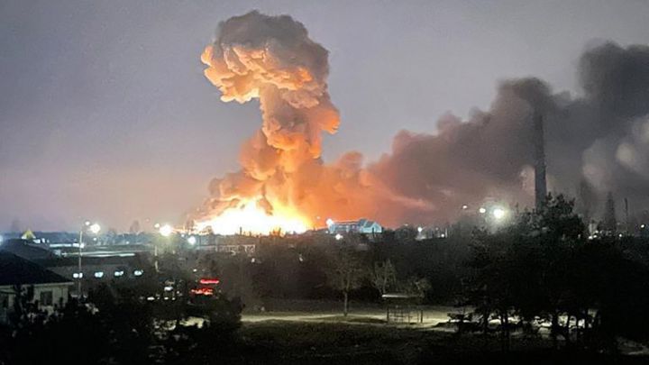 Ər-Riyad hava limanı yaxınlığında güclü partlayış oldu