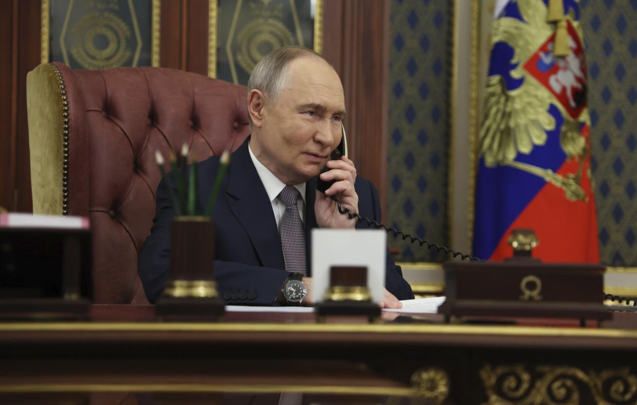 Putin yeni seçilən prezidenti təbrik etdi