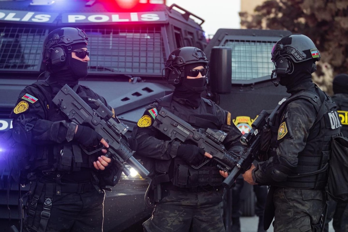 Azərbaycanda polis əməkdaşlarına atəş açıldı - Silahlı şəxs zərərsizləşdirildi