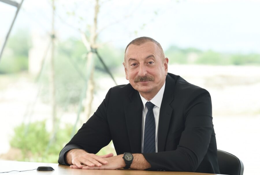 Ermənilər Laçından çıxanda… – Prezident o gülməli hadisədən danışdı