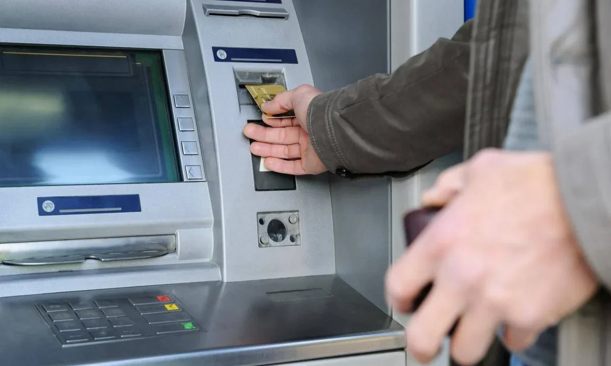 Bu ilin səkkiz ayında neçə nəfərə pensiya təyin edilib?