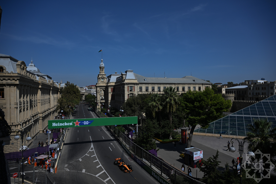 Formula 1-in sərbəst yürüşündə “Mercedes”in pilotu birinci oldu