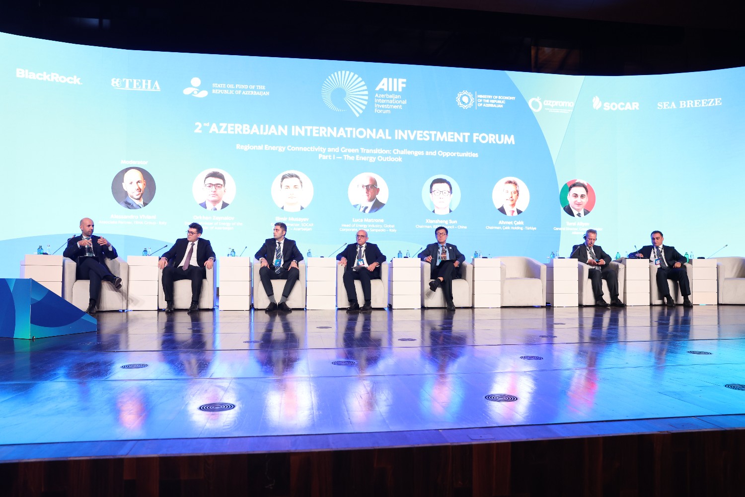 Bərpaolunan enerji layihələrinə investisiyaların cəlbi müzakirə olunub 