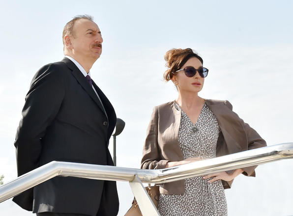 Prezident və birinci xanım Formula 1-i izləyirlər