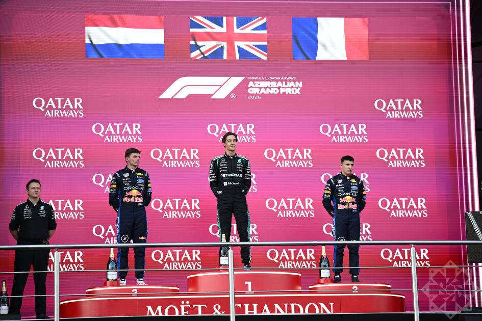 Formula 1 Azərbaycan Qran-Prisinin qalibi mükafatlandırıldı