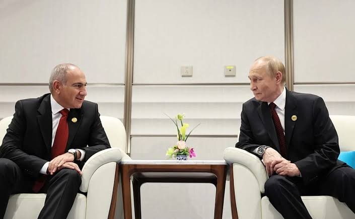 Putinlə Paşinyanın görüşü gərgin keçəcək