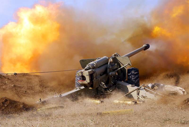 Müharibənin üçüncü günü: 5 tank vuruldu, 12 mülki şəxs həlak oldu