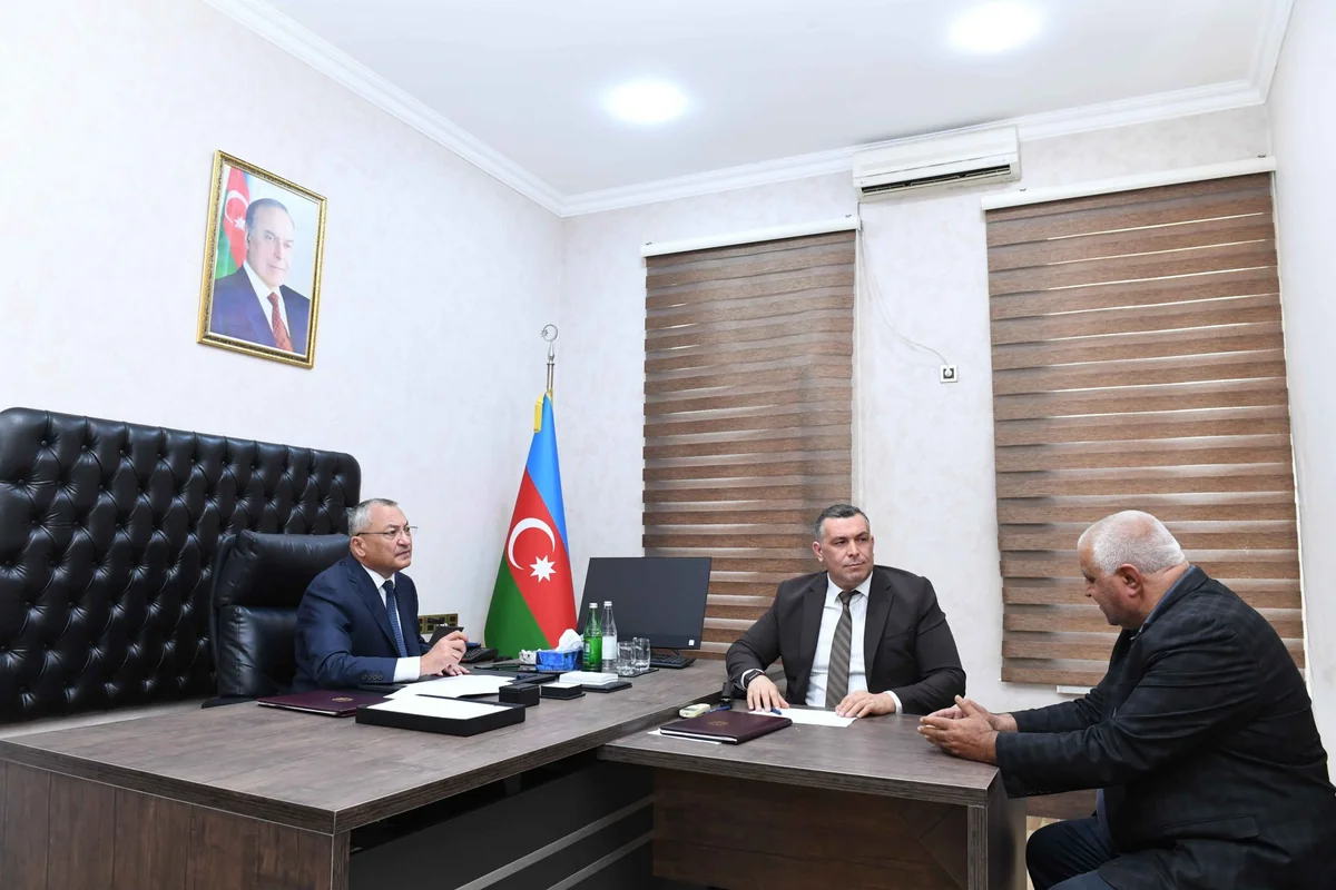 Rövşən Rzayev vətəndaş qəbulu keçirib - GÖRÜNTÜ