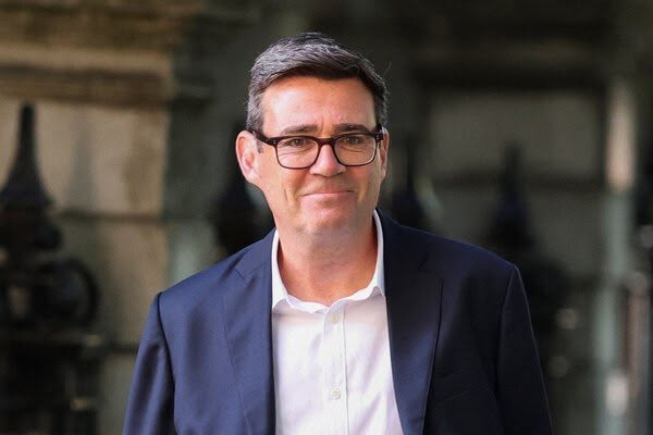 Britaniya son 40 ilin siyasi kursunu dəyişəcək – Baş nazir