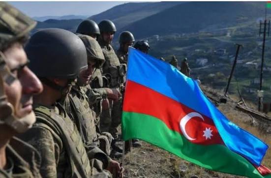 Döyüşdə iştirak edən hərbçilərə ikiqat ödəniş müddəası çıxarılır