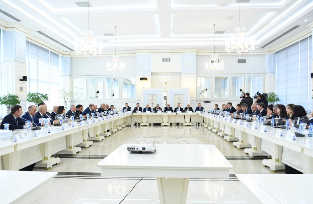 Milli Məclisin komitələrinin səlahiyyətlərinin artırılması təklif olunur