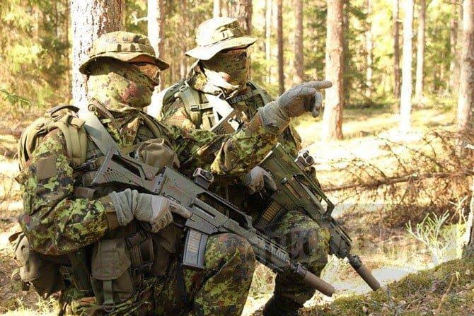 Estoniya hərbi bölmələrini Rusiya sərhədinə köçürür