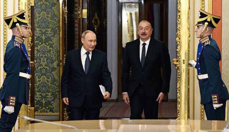 İlham Əliyev Putinə zəng etdi