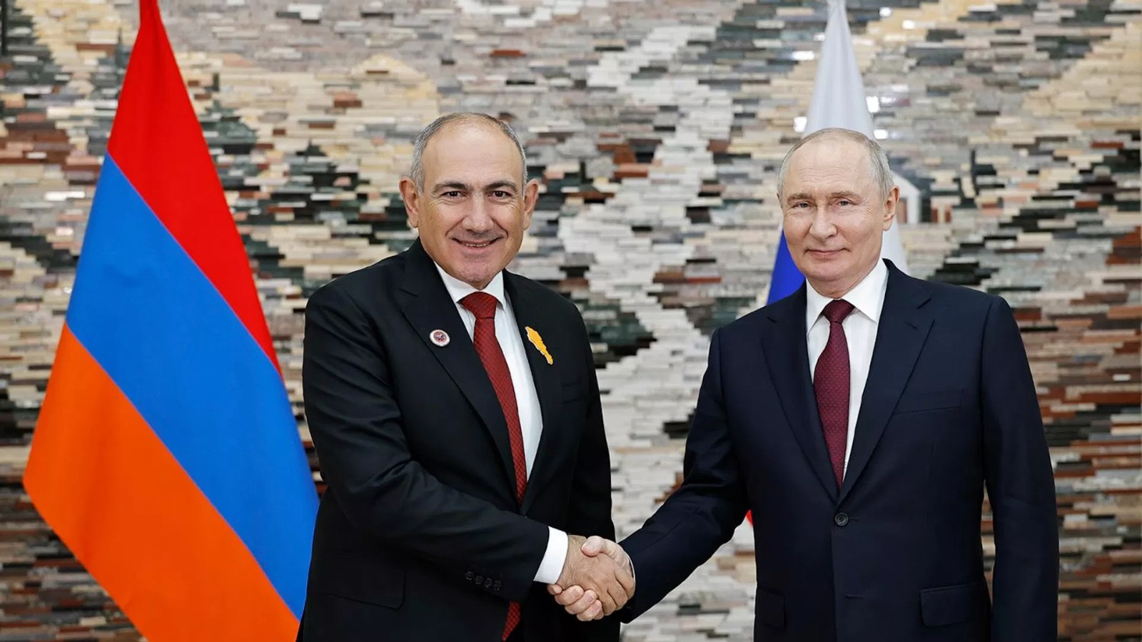 Pashinyan called Putin