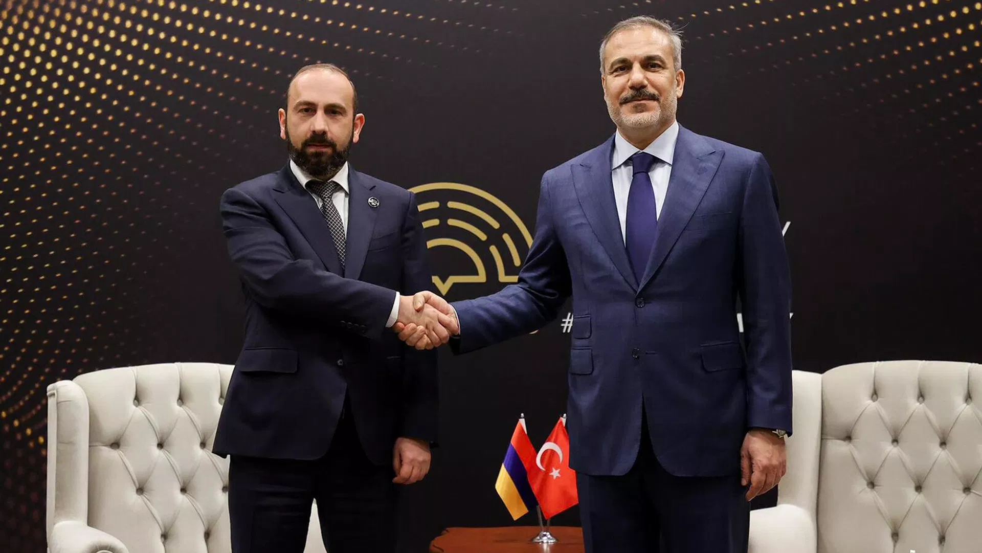 Mirzoyan Hakan Fidanla telefon danışığı apardı