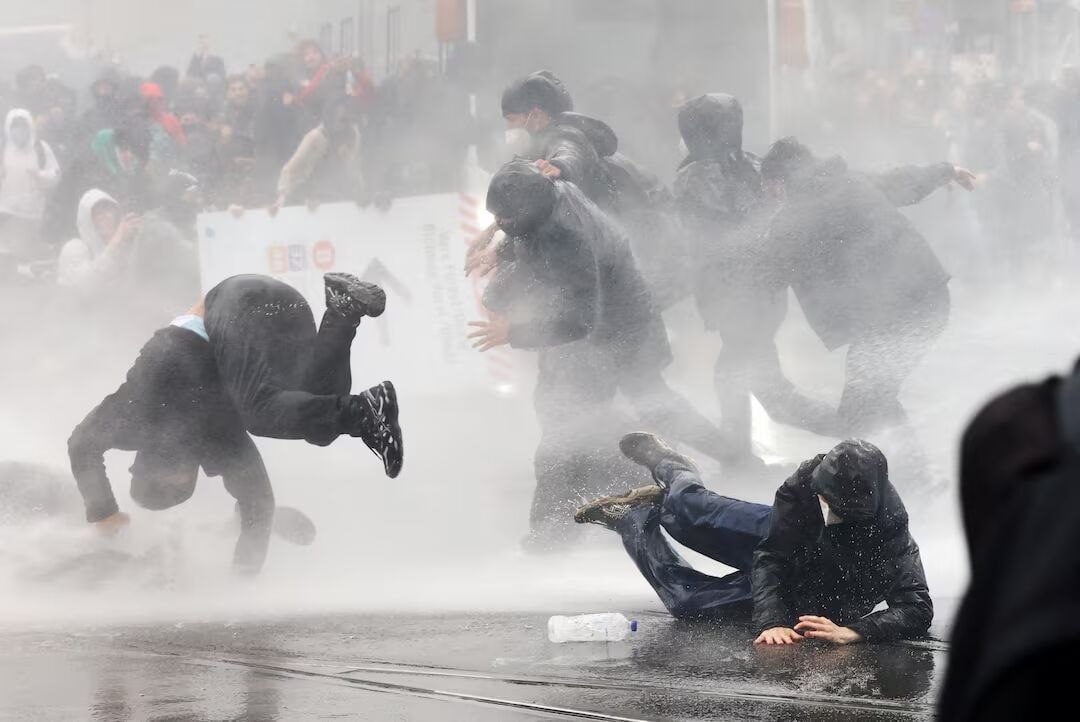 Brüsseldə küçə etirazlarında 21 nəfər saxlanılıb