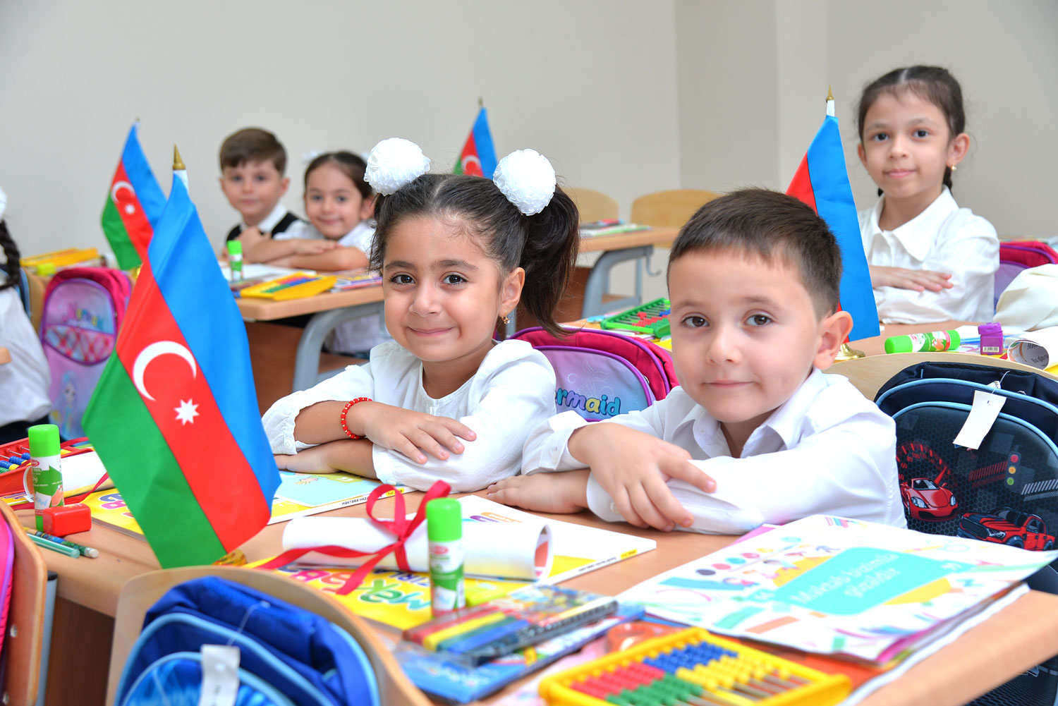 Məktəb məscid deyil - deputat