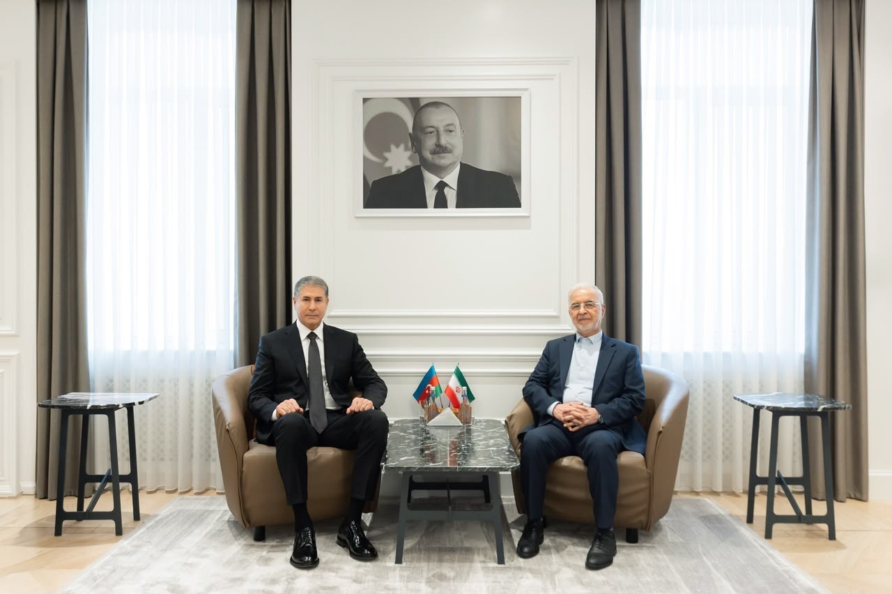 Vilayət Eyvazov iranlı həmkarı ilə görüşüb - FOTO