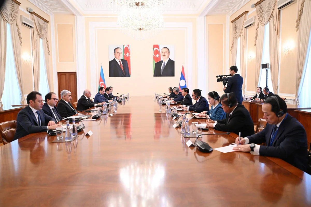 Əli Əsədov Laosun Prezidenti ilə ikitərəfli əməkdaşlığı müzakirə etdi 