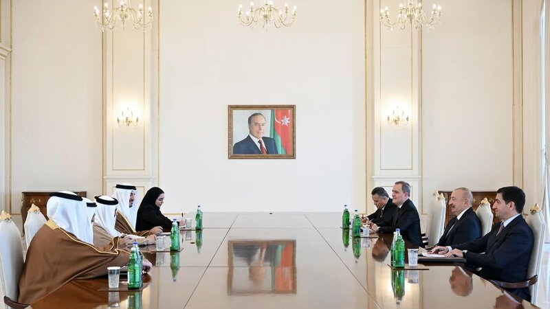 İlham Əliyev Behreyinin XİN başçısını qəbul etdi 