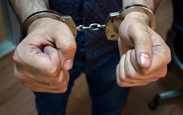 Ermənistanda 13 yaşlı qızını zorlayan ata saxlanıldı