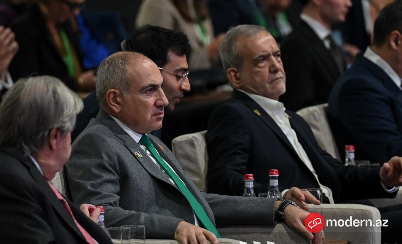 Pezeşkian Paşinyanın yanında əyləşdi - İrəvanda Azərbaycan rəqsi oynadılar