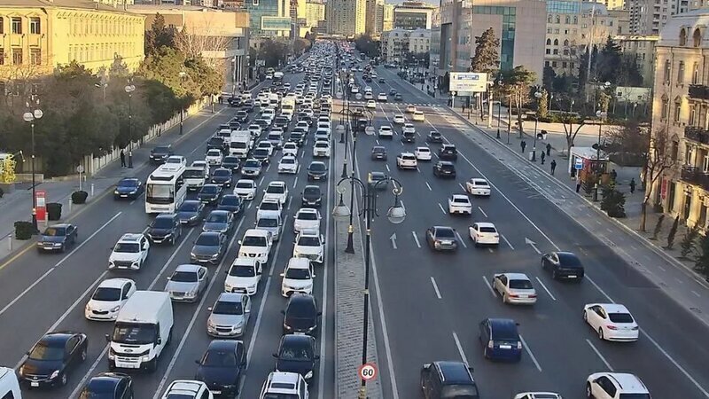 Həftəyə tıxacla başlamaq istəmirsinizsə, bu küçələrdən keçməyin
