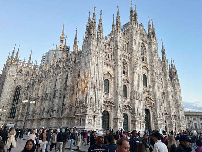 Etirazlar səbəbindən Milan küçələrinə 500 hərbçi göndərildi