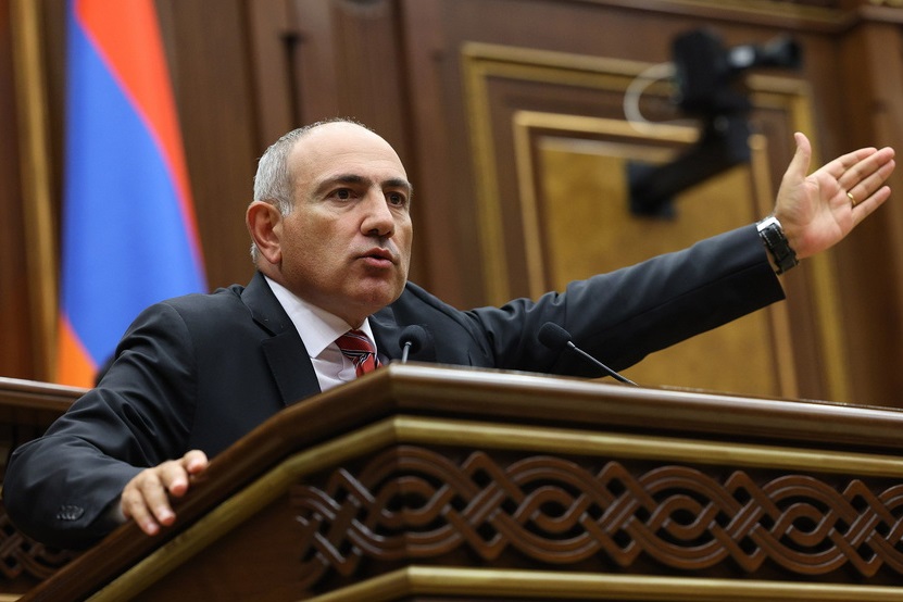 Protokol Xidmətinin rəhbəri səhv etdi - Paşinyan onu işdən qovdu