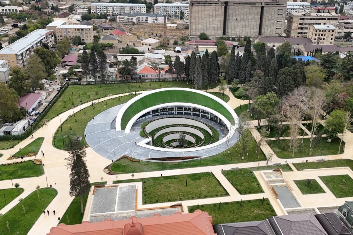Prezident Gəncə Memorial Kompleksinin yaradılması haqqında Sərəncam imzaladı