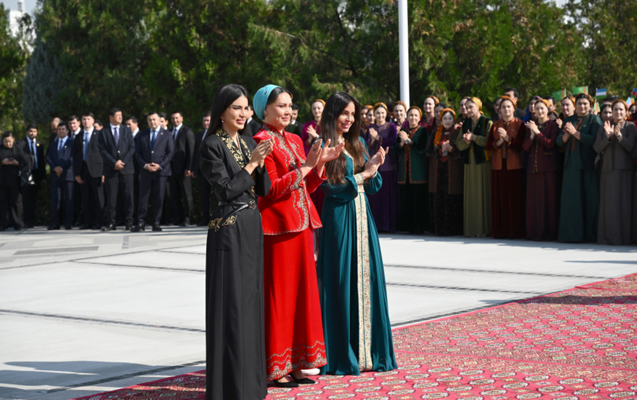 Leyla Əliyeva beynəlxalq incəsənət sərgisində