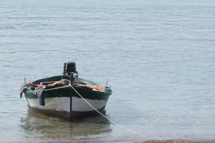 Xəzər dənizində qayıq aşdı, bir balıqçının meyiti tapıldı