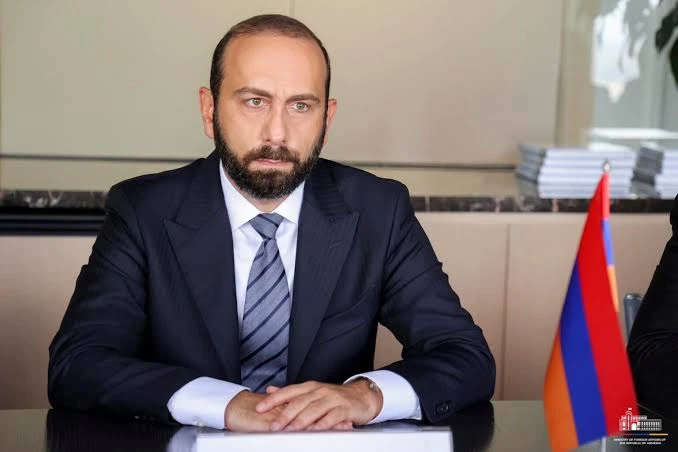 Mirzoyan Azərbaycanın şərtindən danışdı