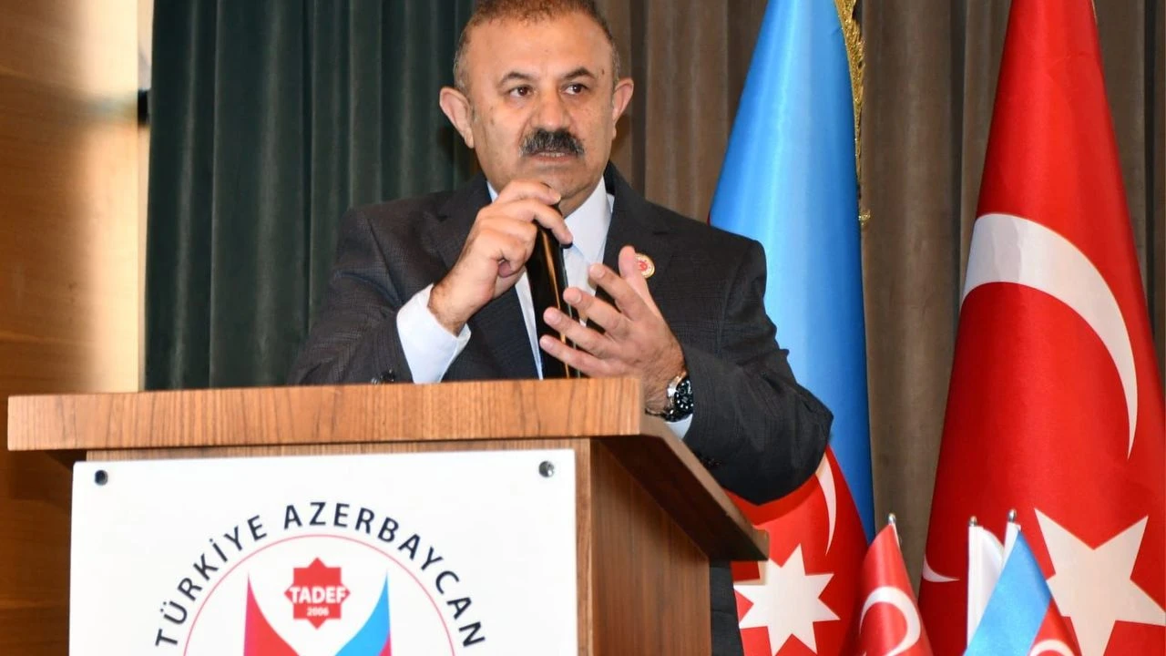 Tənqid başqadır, düşmənçilik başqa - Səfər Qaraqoyunlu