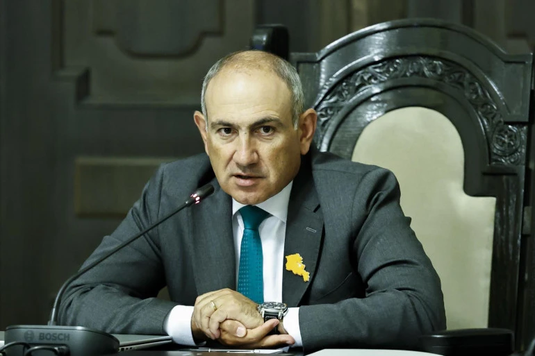 “Müharibə tərəfdarı olan üçbaşlı partiya məhv edilib” - Paşinyan