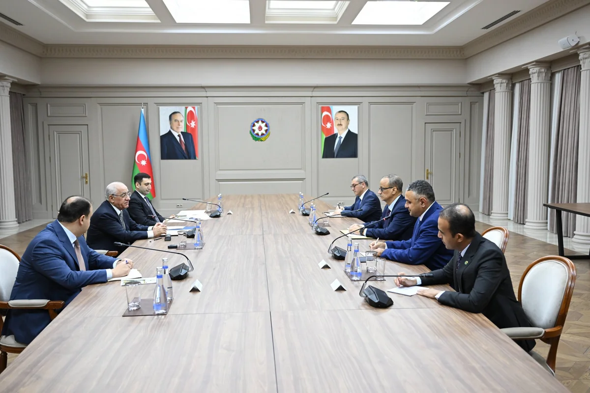 Əli Əsədov İƏT-in Baş katibi ilə görüşüb