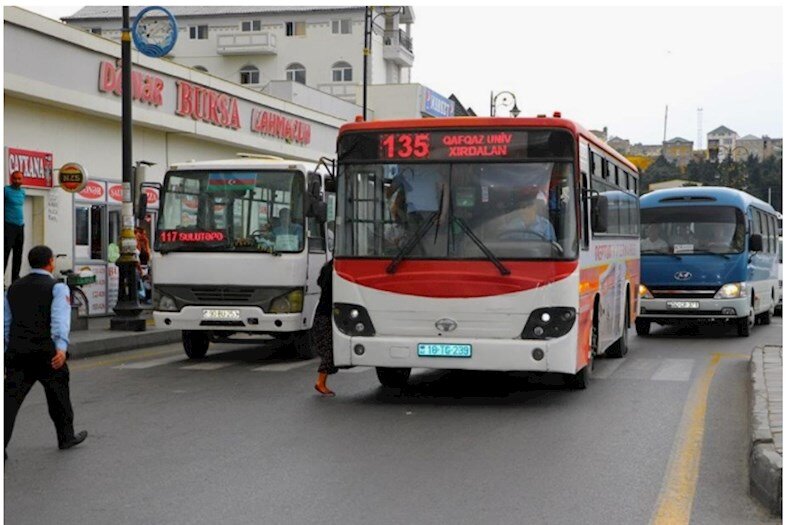 Azərbaycanda gələn il bütün köhnə avtobuslar yenilənəcək