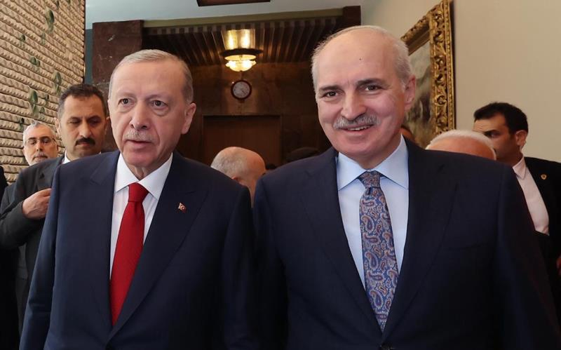 Ərdoğanı sərt tənqid etdi, sonra komandasına qoşuldu - Türkiyəli SPİKER