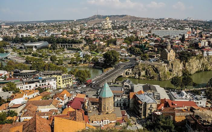 Deputat Tbilisiyə gedir