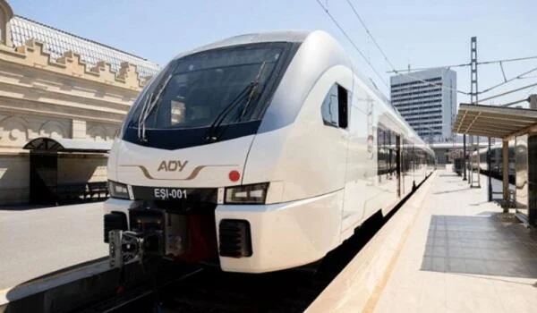 Bakı–Tbilisi qatarı ilə bağlı yenilik - noyabrın 1-dən...