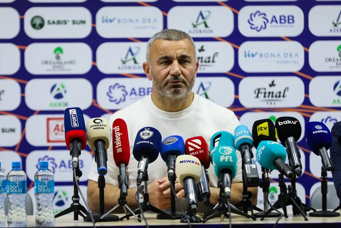  Qurbanov iki futbolçusunu cəzalandıracaq